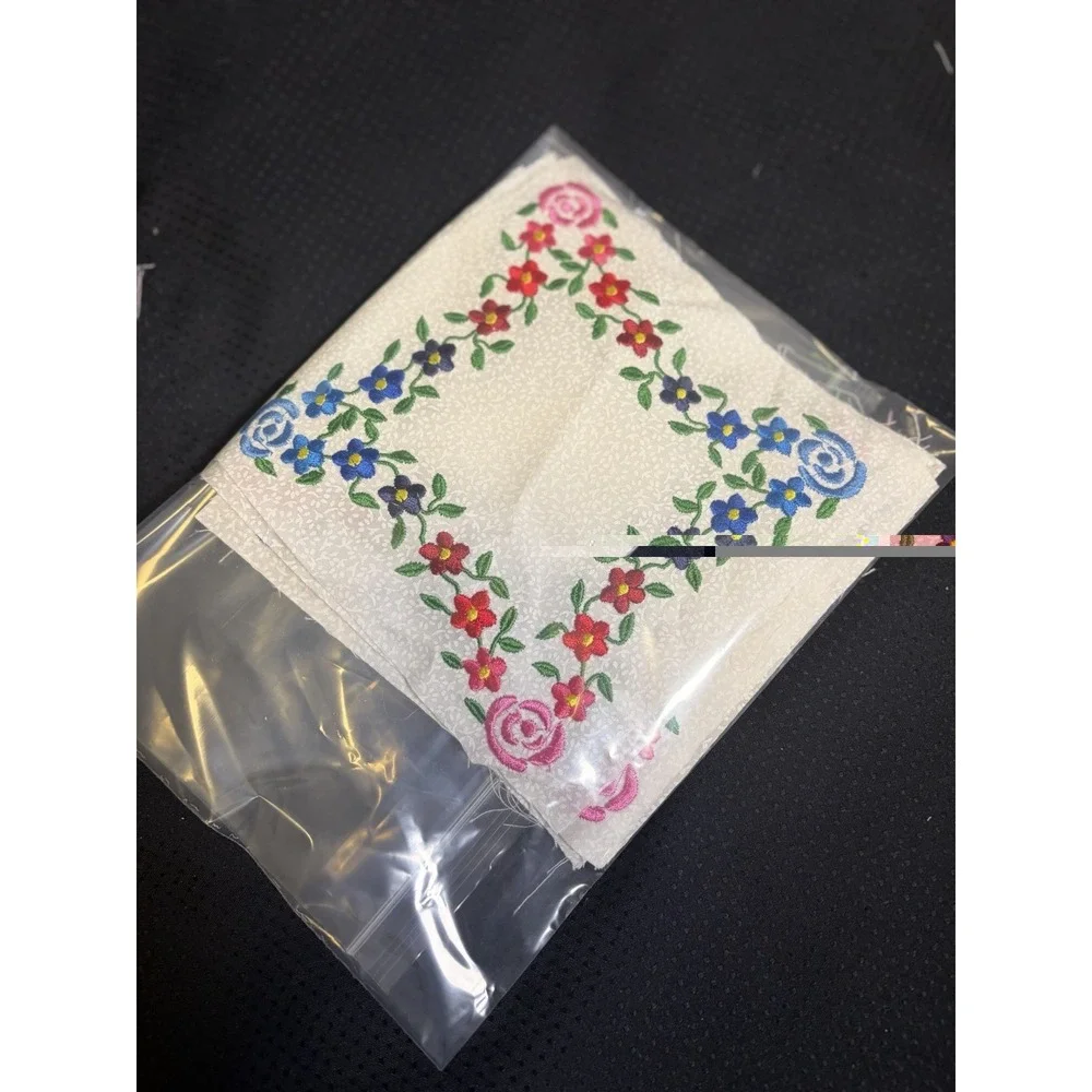 Set of 14 Vtg Quilt Blocks~ Machine Embroidered Flower Border~6
